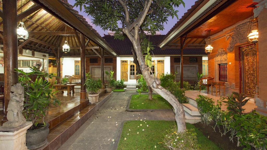 Surya Tropical Kuta Hotel Kuta Lombok Buitenkant foto
