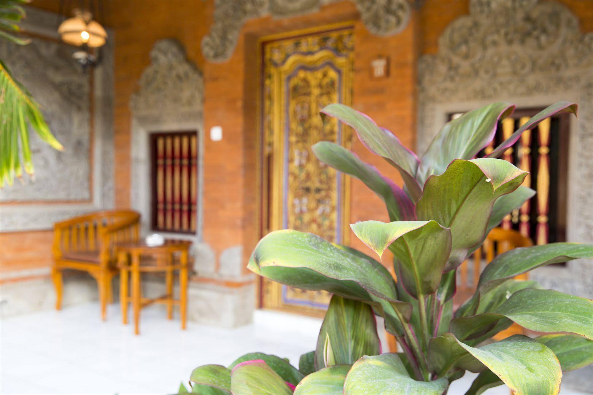 Surya Tropical Kuta Hotel Kuta Lombok Buitenkant foto