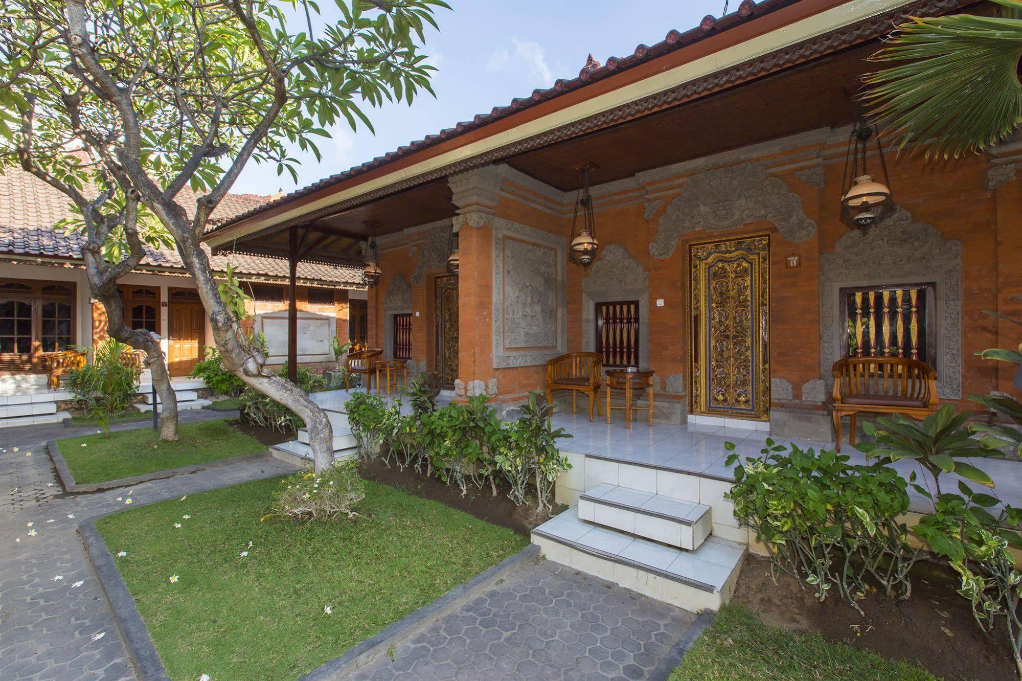 Surya Tropical Kuta Hotel Kuta Lombok Buitenkant foto