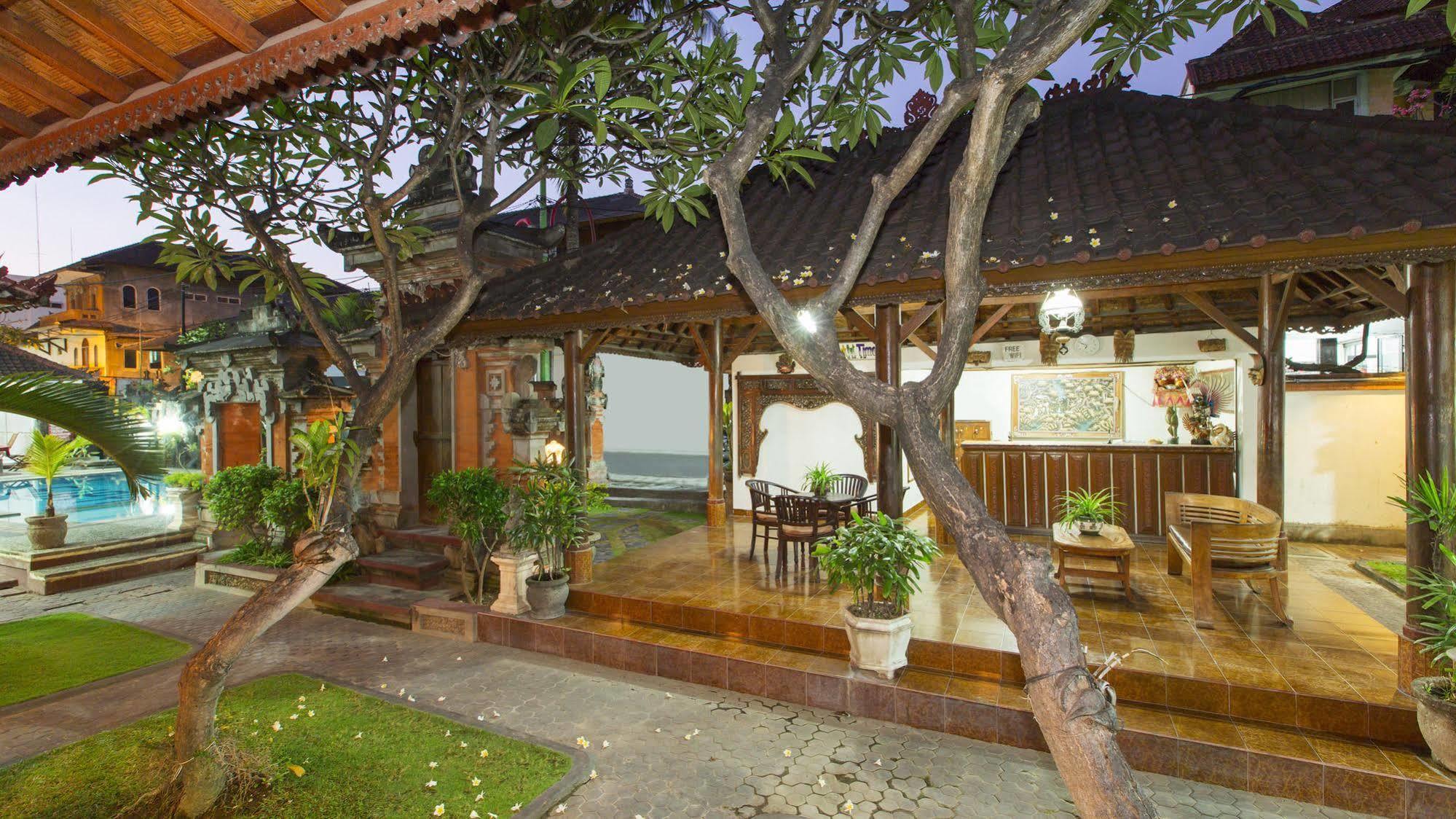 Surya Tropical Kuta Hotel Kuta Lombok Buitenkant foto