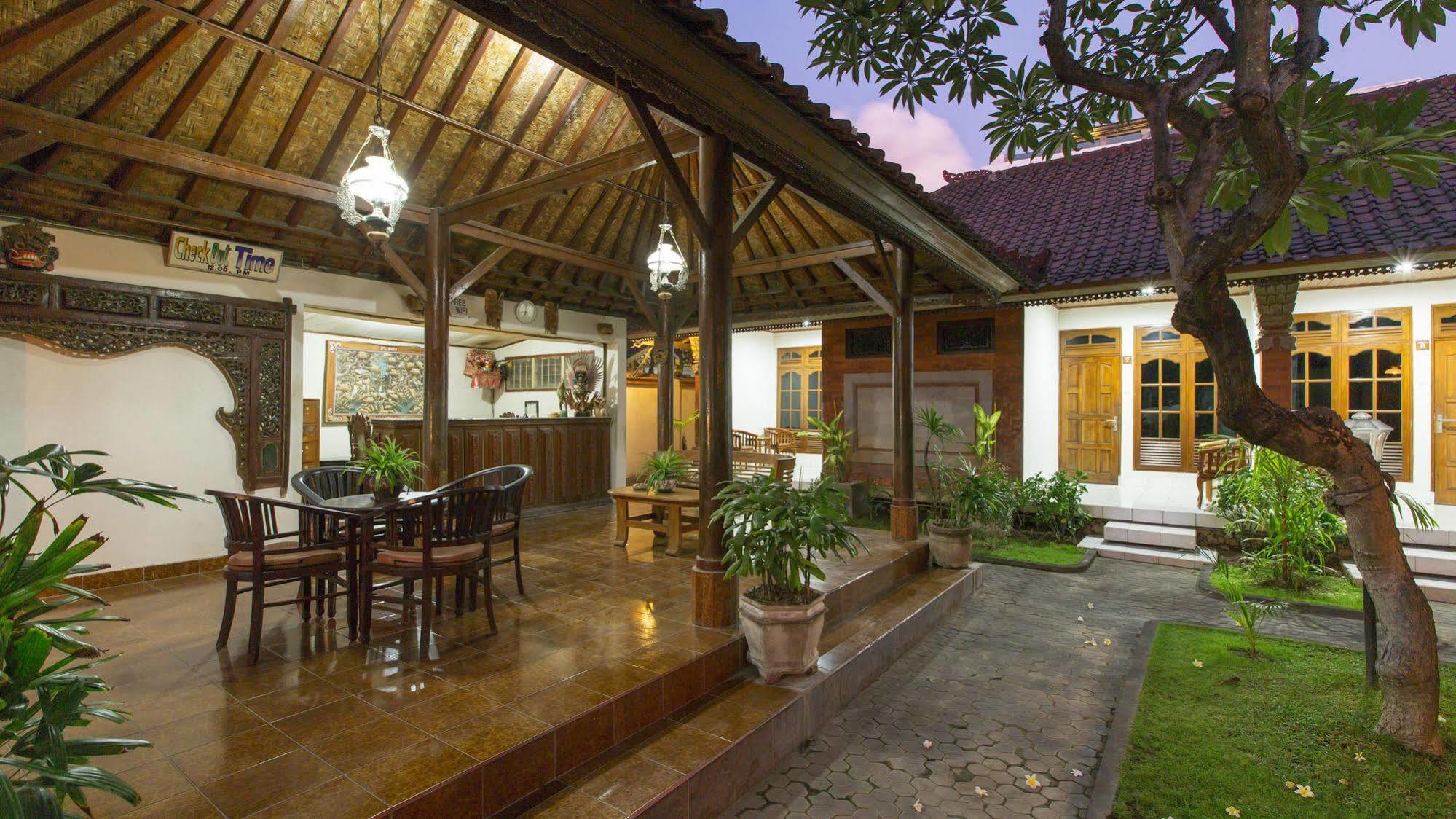 Surya Tropical Kuta Hotel Kuta Lombok Buitenkant foto
