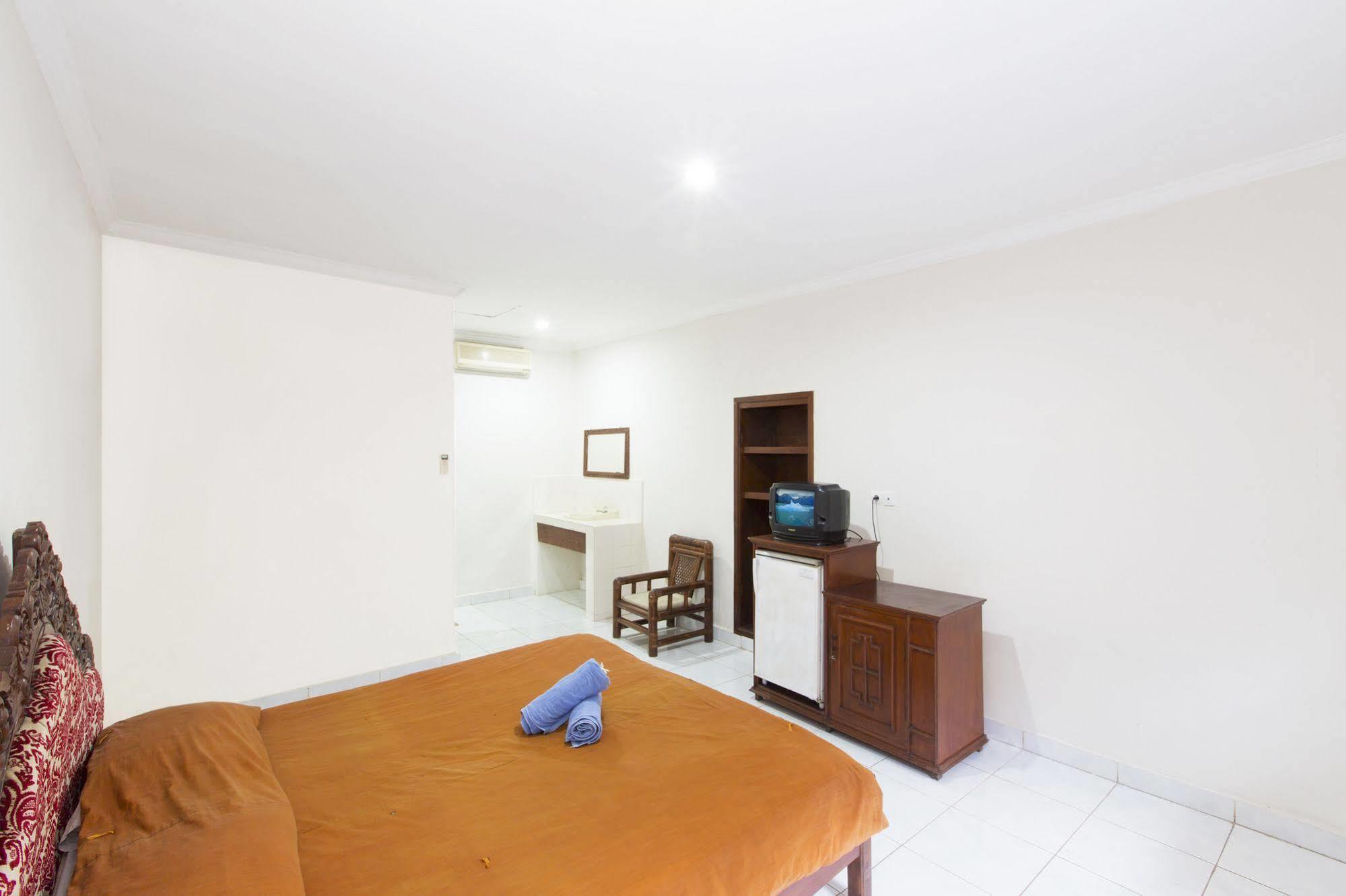Surya Tropical Kuta Hotel Kuta Lombok Buitenkant foto